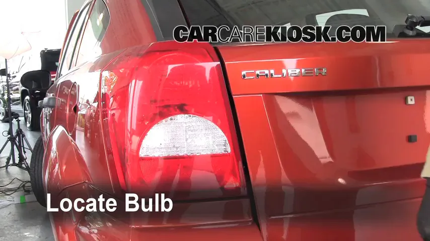 2008 Dodge Caliber SE 2.0L 4 Cyl. Lights Tail Light (replace bulb)